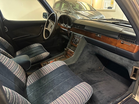 Mercedes-Benz 450 SEL 10 of 29