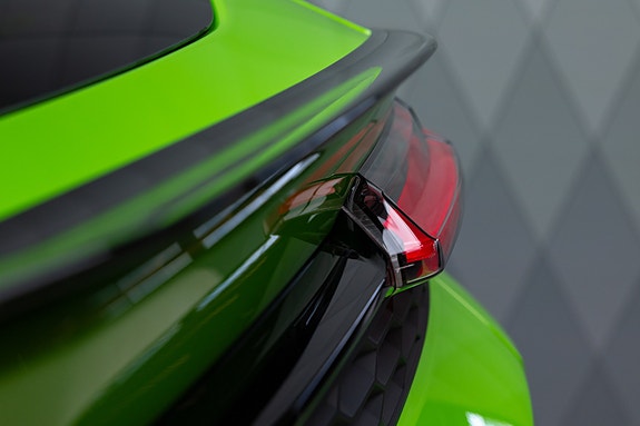 Lamborghini Urus 14 of 30