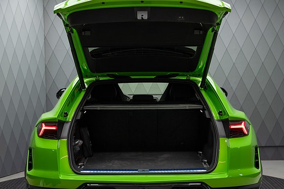 Lamborghini Urus 18 of 30