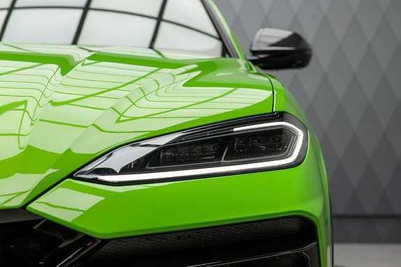 Lamborghini Urus 4 of 30