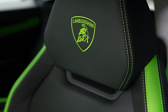 Lamborghini Urus 25 of 30
