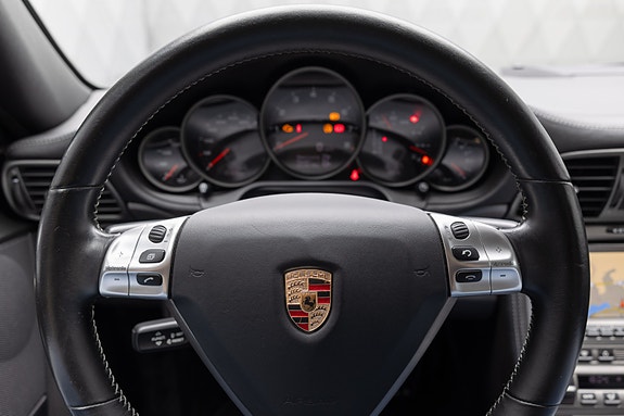 Porsche 911 26 of 30