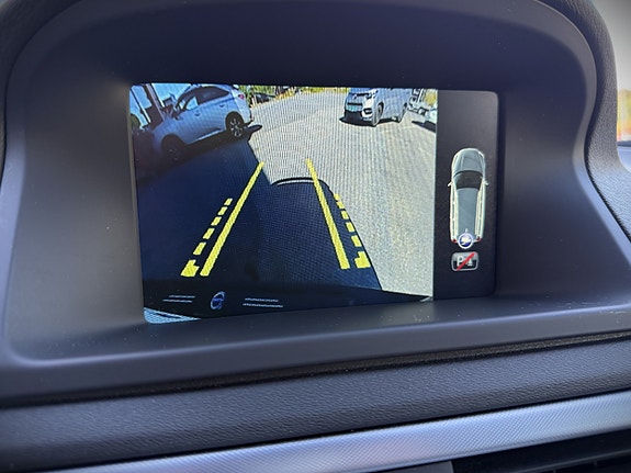 Volvo V70 13 of 28