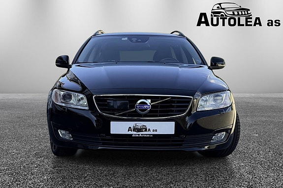 Volvo V70 3 of 28