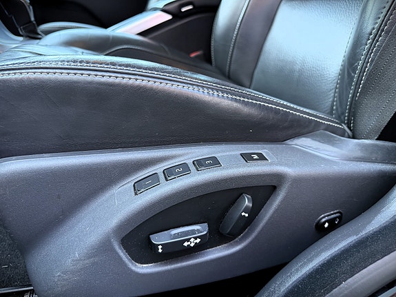 Volvo V70 20 of 28
