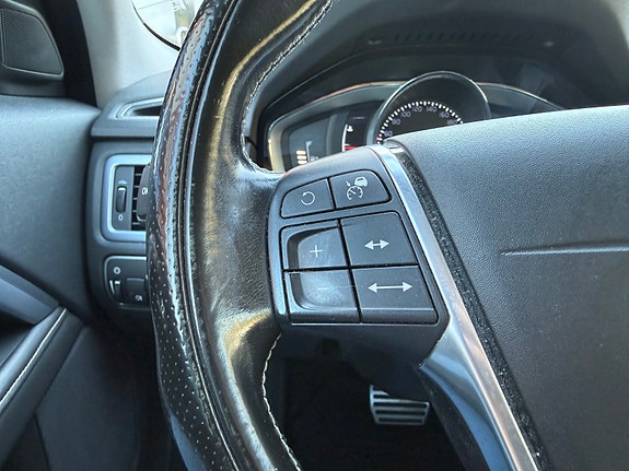 Volvo V70 16 of 28