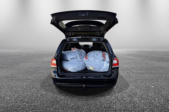 Volvo V70 26 of 28