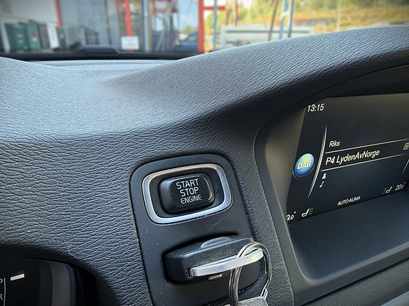 Volvo V70 10 of 28