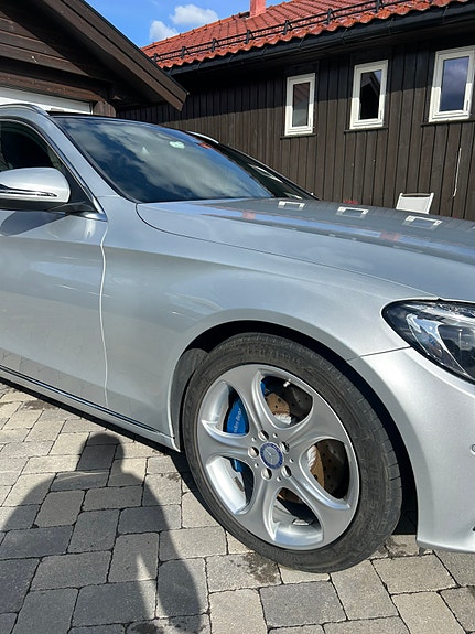 Mercedes-Benz C350 e 3 of 30