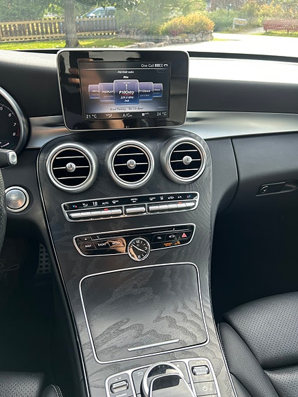 Mercedes-Benz C350 e 18 of 30