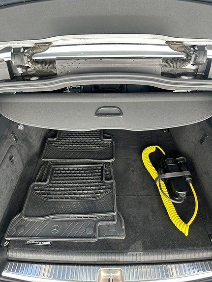 Mercedes-Benz C350 e 22 of 30