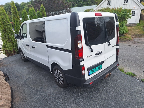 Renault Trafic 6 of 10