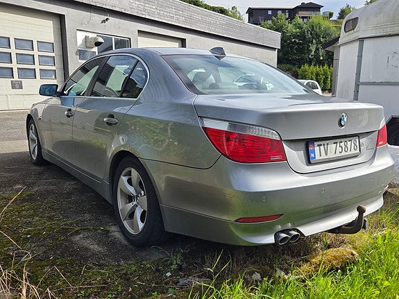 BMW 525d 3 of 15