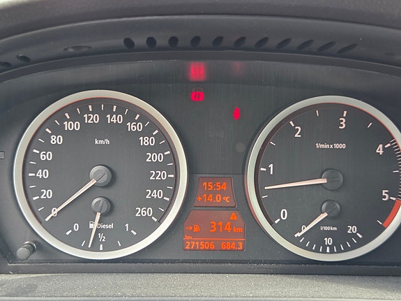 BMW 525d 11 of 15