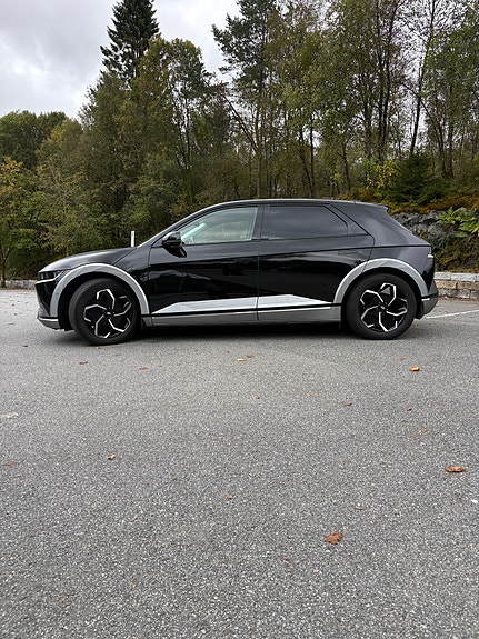 Hyundai Ioniq 5 4 of 30