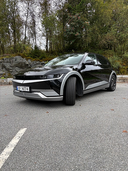 Hyundai Ioniq 5 3 of 30