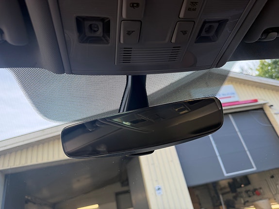 Volkswagen e-Golf VII 17 of 22