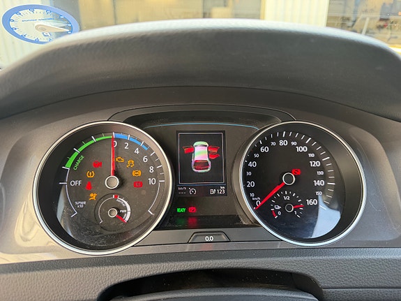 Volkswagen e-Golf VII 22 of 22