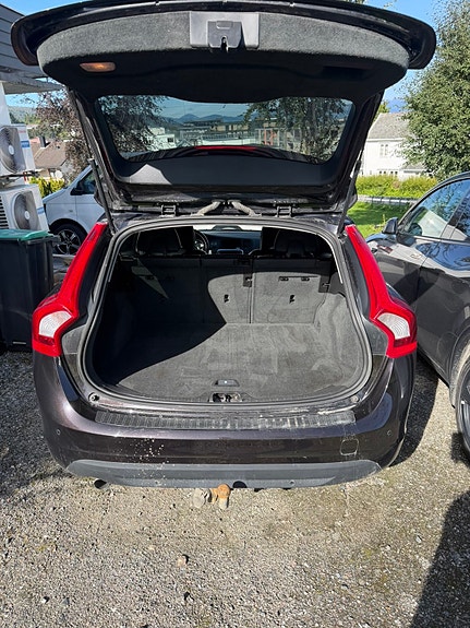 Volvo V60 8 of 11