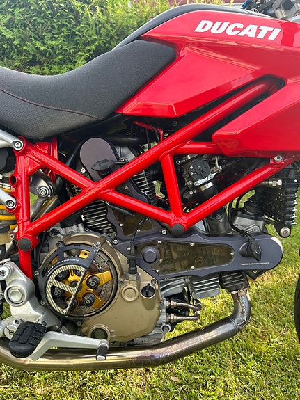 Ducati Hypermotard 1100 12 of 14