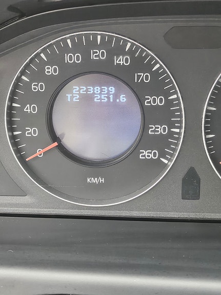Volvo V70 7 of 11