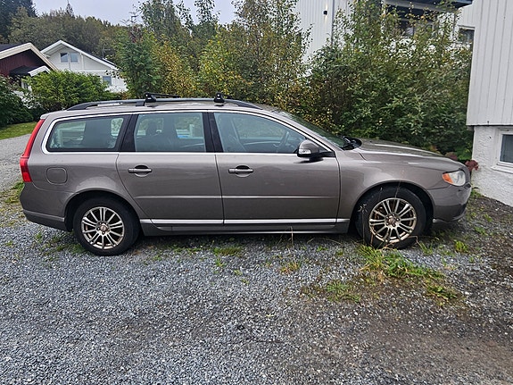 Volvo V70 11 of 11