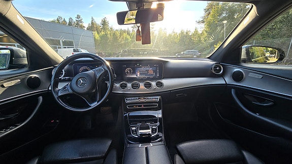 Mercedes-Benz E220 d 15 of 21