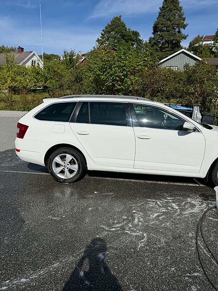 Skoda Octavia 3 of 10