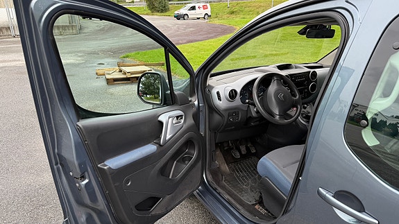 Citroen Berlingo 8 of 30