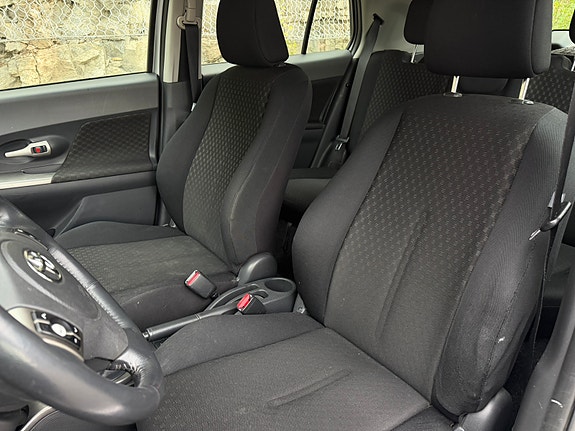 Toyota Urban Cruiser 18 of 25
