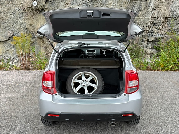 Toyota Urban Cruiser 13 of 25