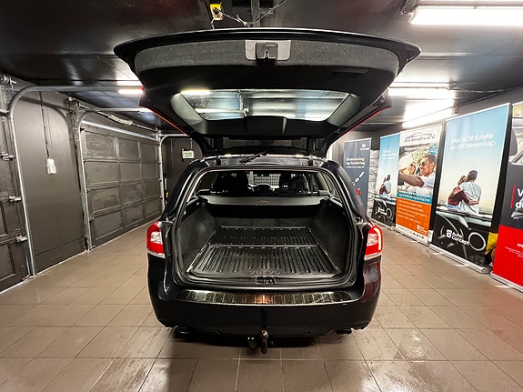 Volvo V70 15 of 30