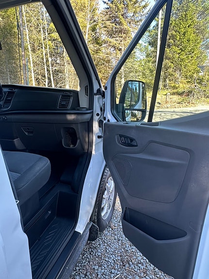 Ford Transit 15 of 17