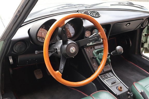 Alfa Romeo Spider 10 of 18