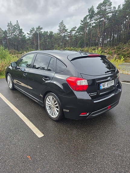 Subaru Impreza 5 of 24