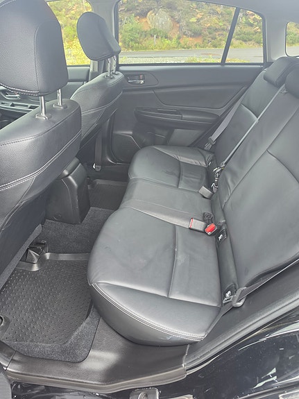 Subaru Impreza 9 of 24