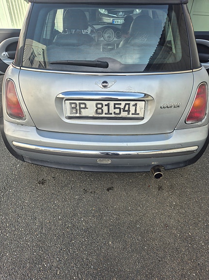 MINI Cooper 9 of 10