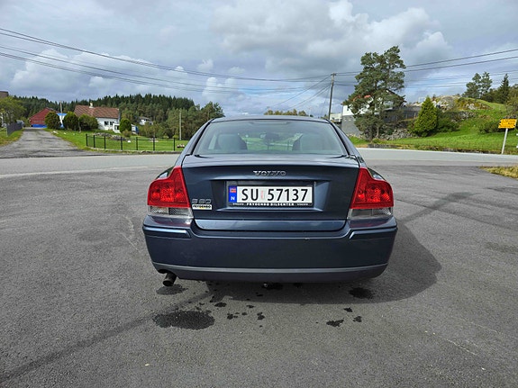 Volvo S60 6 of 30
