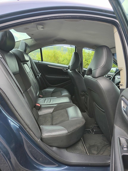 Volvo S60 24 of 30