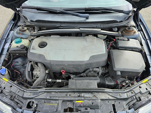 Volvo S60 12 of 30