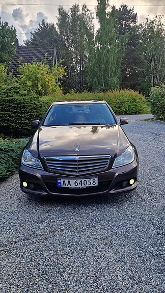 Mercedes-Benz C200 d 4 of 22