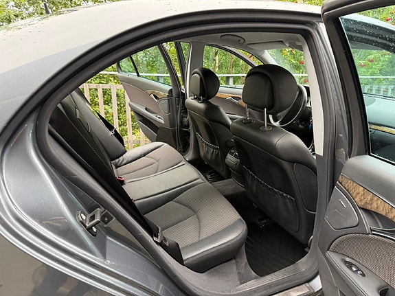 Mercedes-Benz E220 d 15 of 24