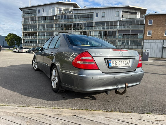 Mercedes-Benz E220 d 5 of 24