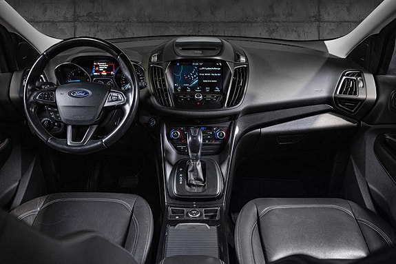 Ford Kuga 16 of 30