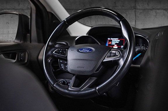 Ford Kuga 19 of 30
