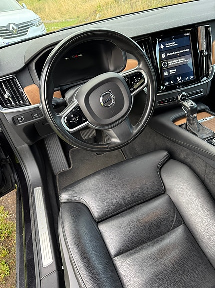 Volvo V90 5 of 10