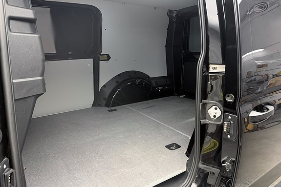Volkswagen Caddy 12 of 30