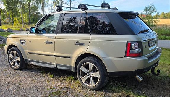 Land Rover Range Rover 4 of 18