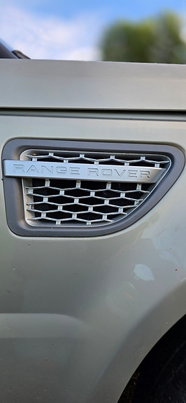 Land Rover Range Rover 9 of 18