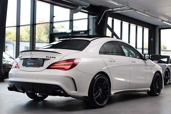 Mercedes-Benz CLA45 22 of 30